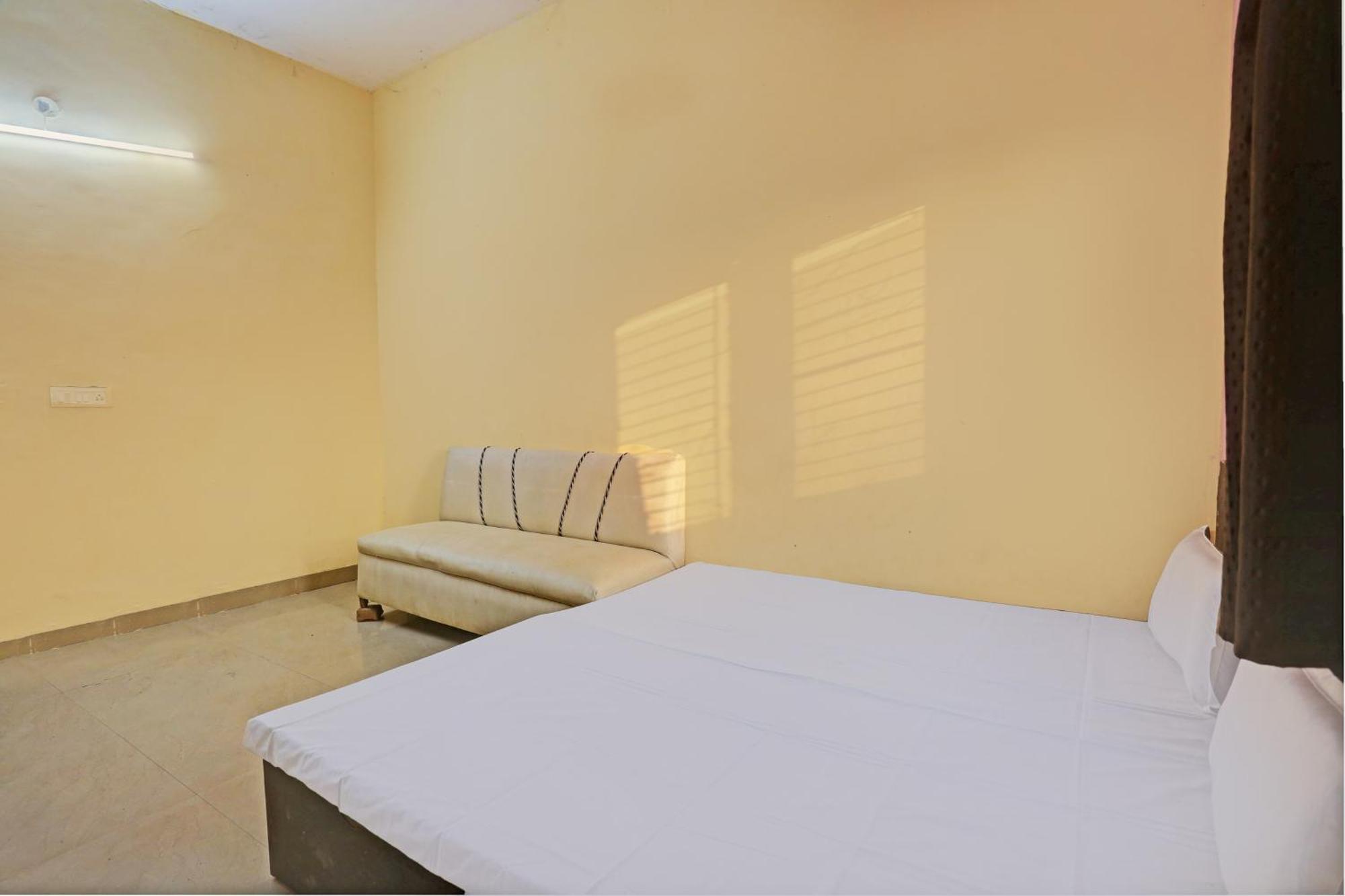 Hotel O Kamla Banquet Hall Moradabad Extérieur photo